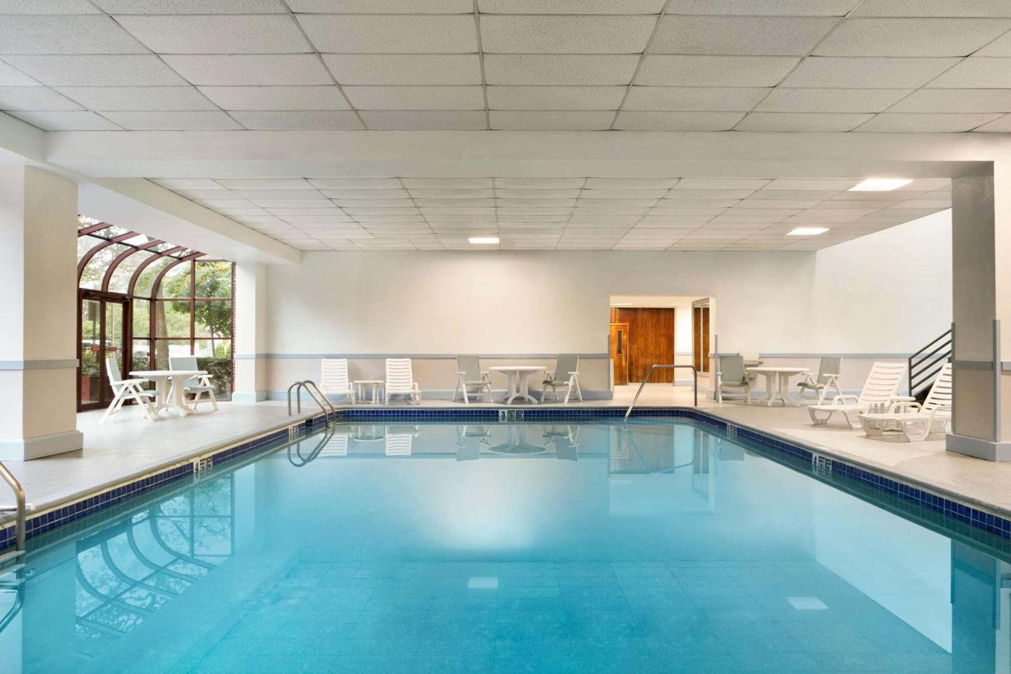 Hampton Inn New York - Laguardia Airport Buitenkant foto