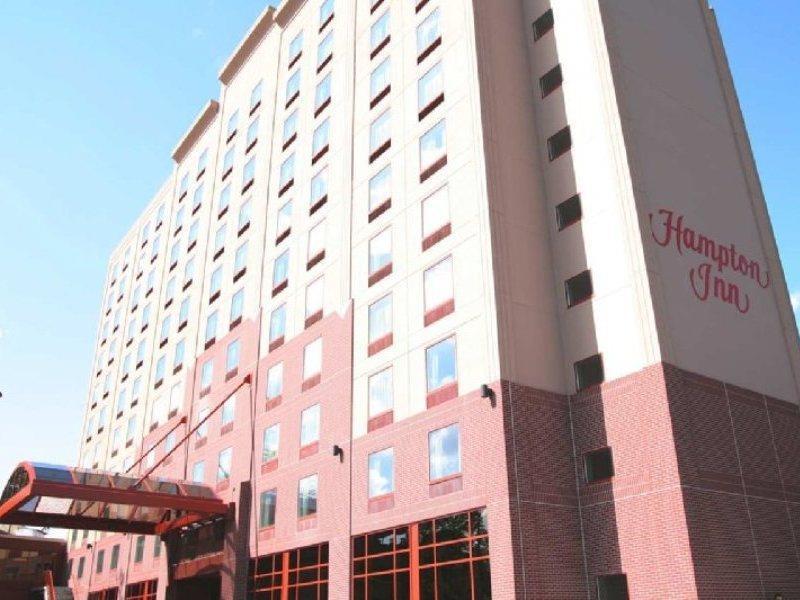Hampton Inn New York - Laguardia Airport Buitenkant foto
