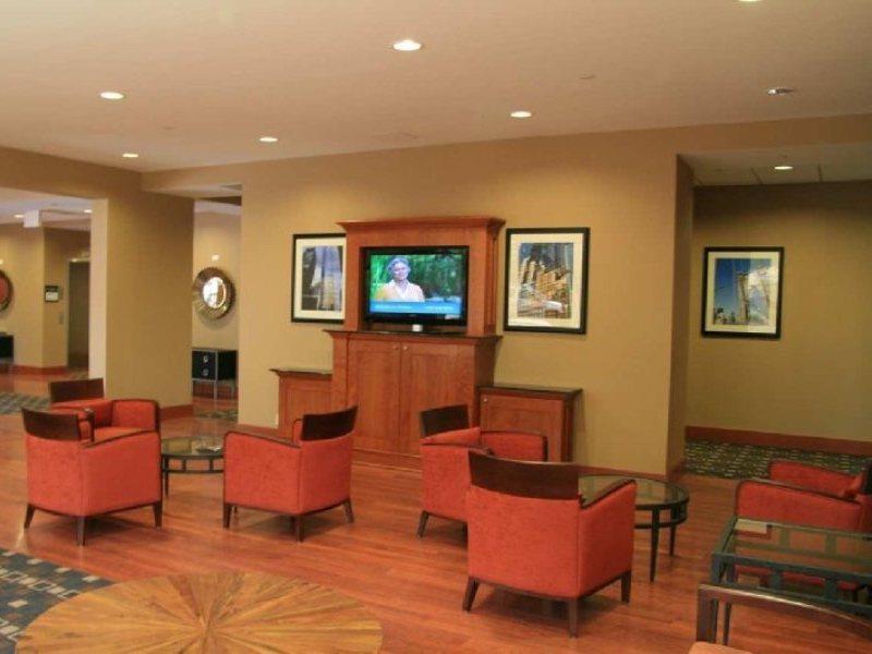 Hampton Inn New York - Laguardia Airport Buitenkant foto