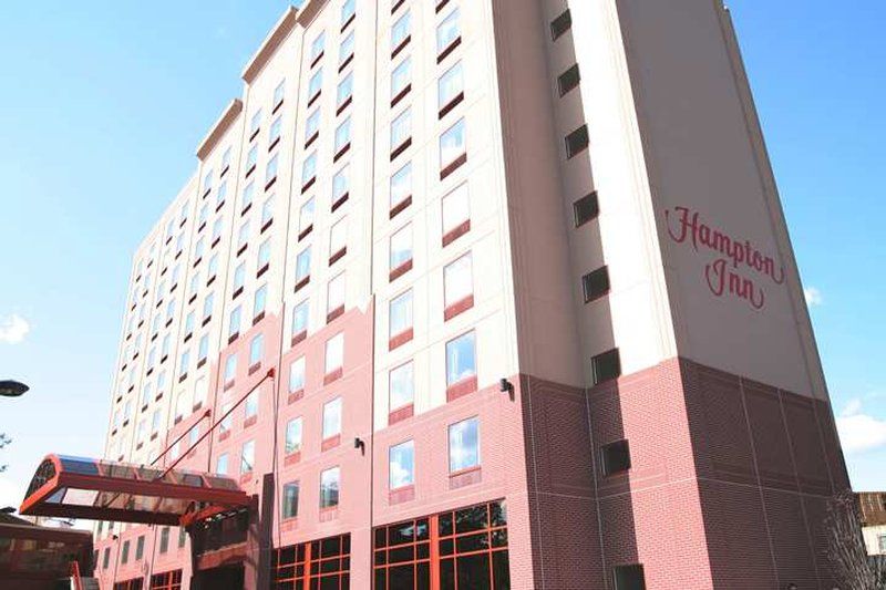 Hampton Inn New York - Laguardia Airport Buitenkant foto