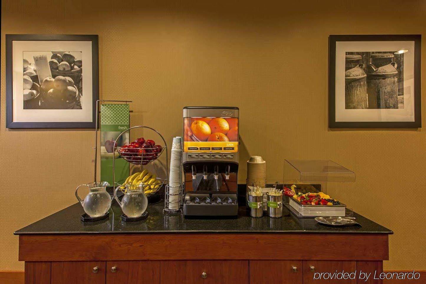 Hampton Inn New York - Laguardia Airport Buitenkant foto